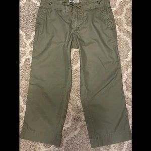 Old Navy size 2 capri pants
